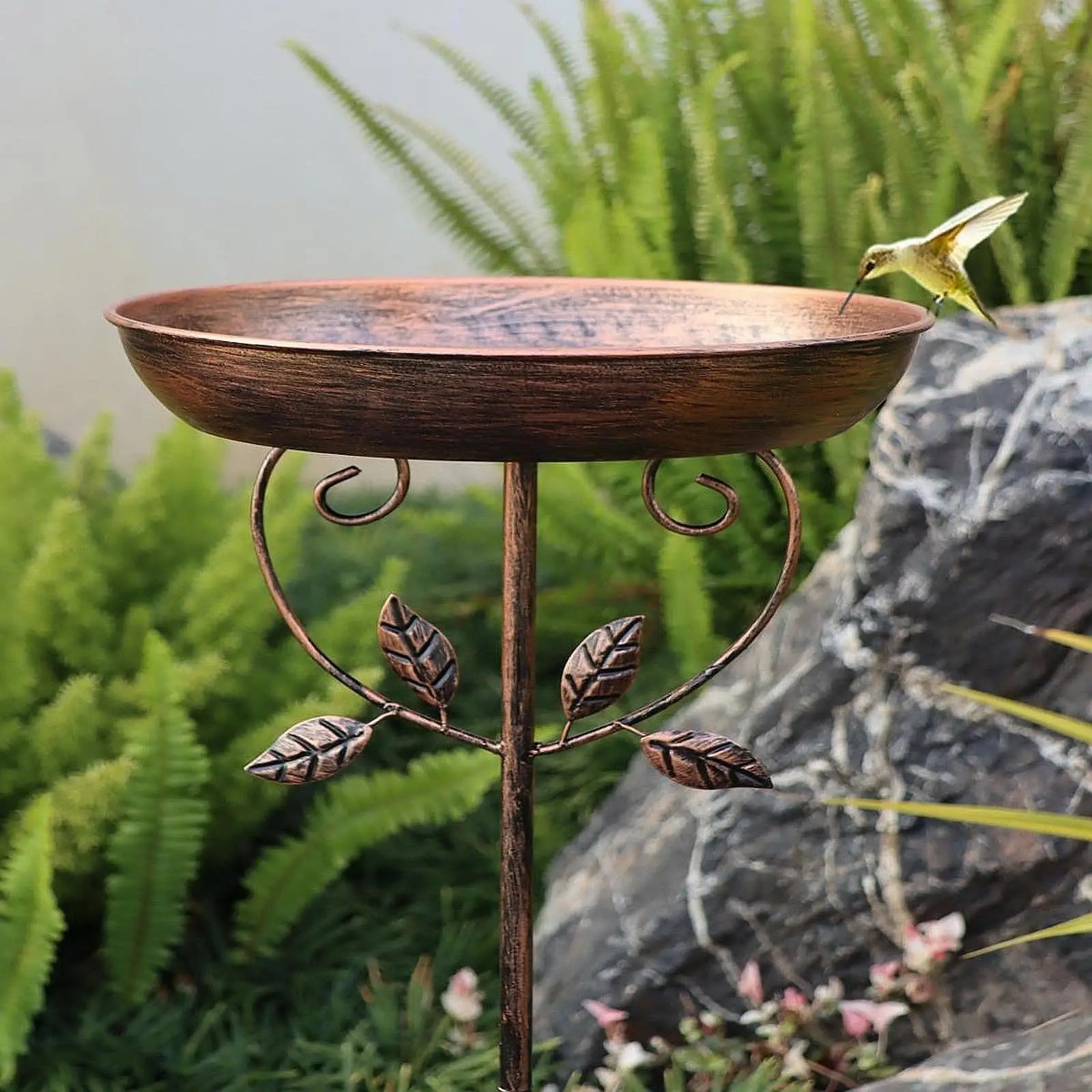 Decorative Metal Bird Bath & Feeder with Garden Stake – Outdoor Water Bowl for Garden, Patio, Lawn & Backyard