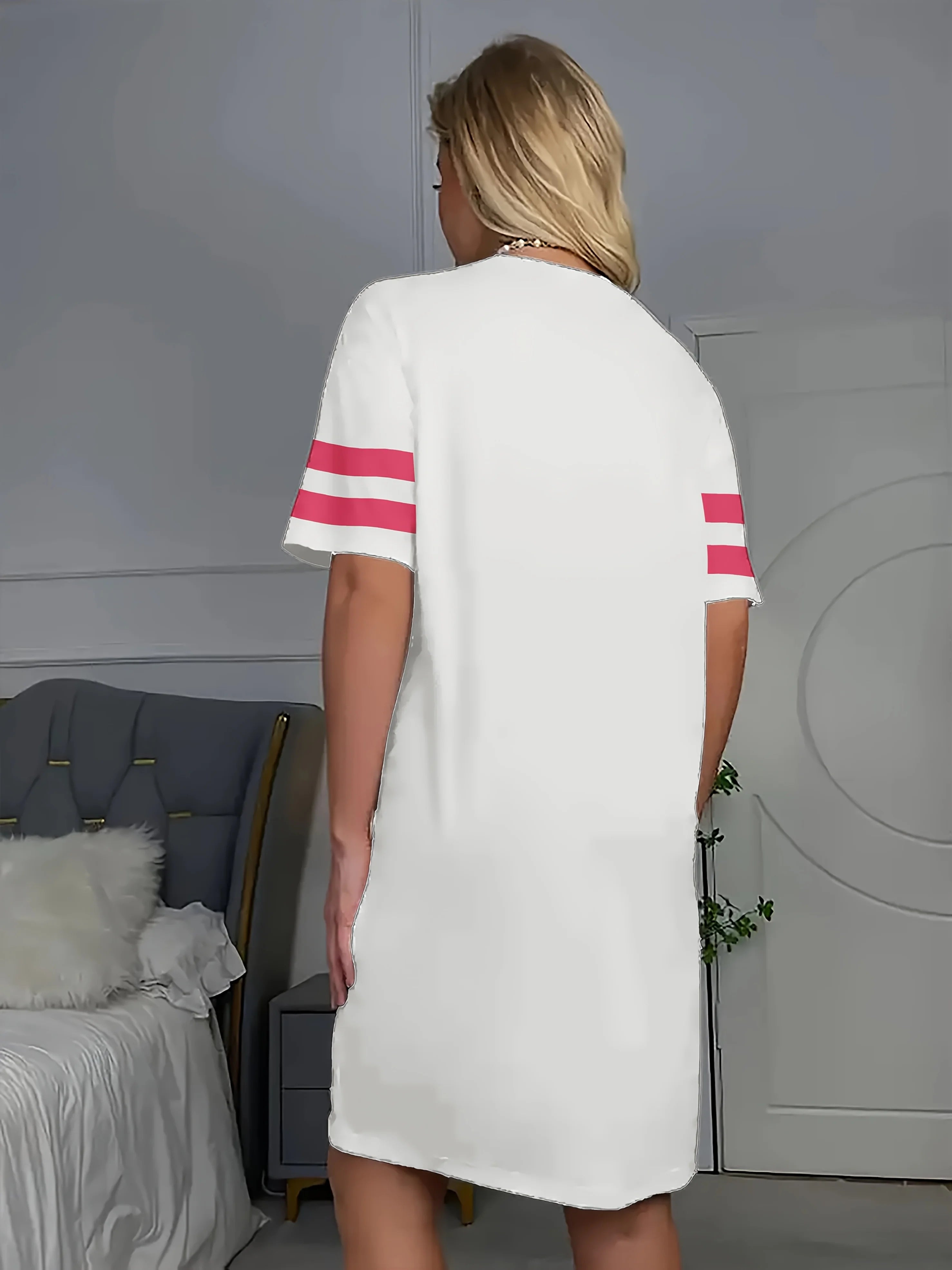Robe de nuit décontractée pour femme taille plus à imprimé graphique « SLEEP » – Chemise de nuit légère à manches courtes et col rond pour la maison et l'extérieur