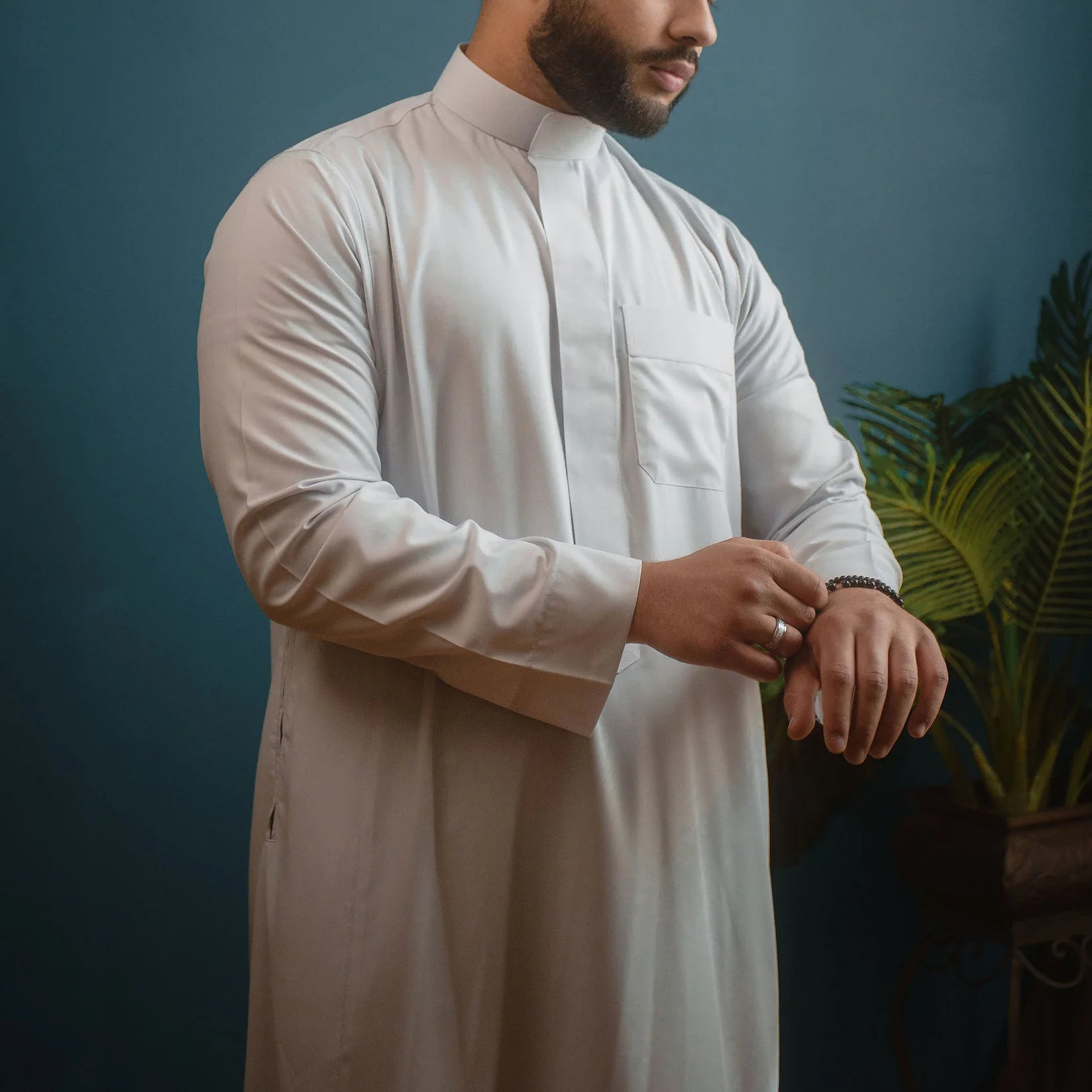 Muslim Men’s Zipper Jubba Thobe – Ethnic Kimono-Style Robe for Daily and Formal Wear
