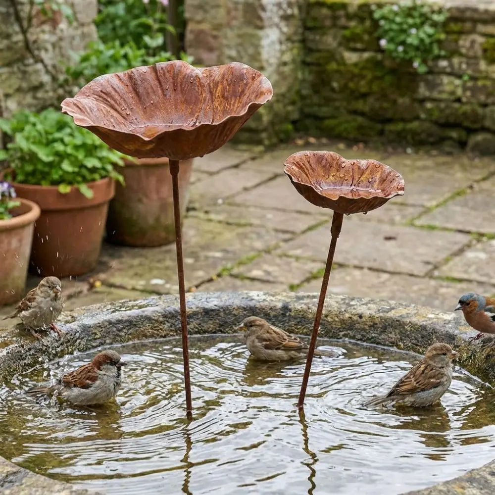 Vintage Flower-Shaped Metal Bird Bath with Garden Stake – Decorative Outdoor Bird Water Bowl for Garden, Lawn & Patio