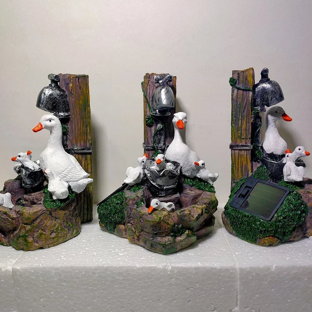 E2 Duck Solar Power Squirrel Resin Patio Fountain Garden Design With Led Light Garden Decoration Outdoor Simulation Decoration