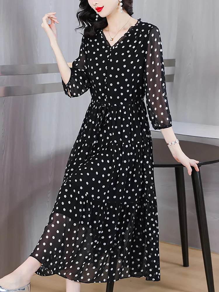 Robe mi-longue en soie à pois noirs d'été – Robe de soirée élégante à volants, col en V, style Hepburn