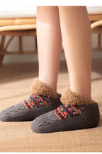 Super Warm Non-Slip Winter Slipper Socks – Fluffy Fleece Home Socks for Men & Women