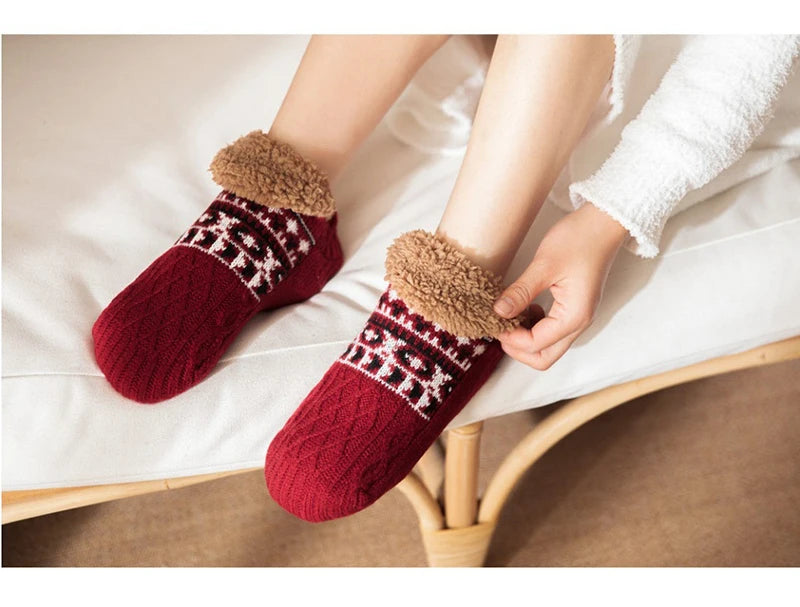 Super Warm Non-Slip Winter Slipper Socks – Fluffy Fleece Home Socks for Men & Women