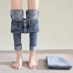 Winter Women’s Chic Fleece-Lined Straight Jeans – Warm High Waist Denim Pants