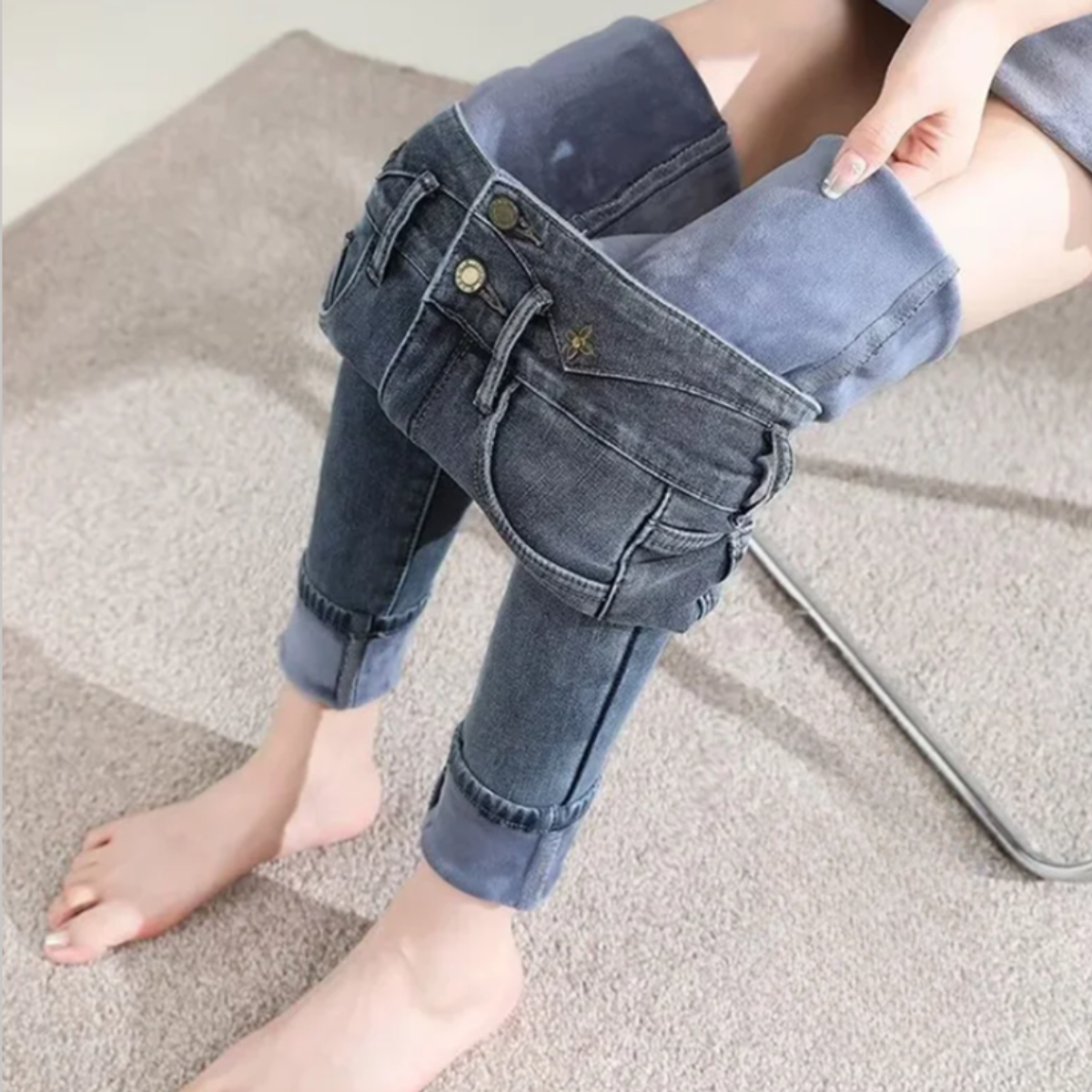 Winter Women’s Chic Fleece-Lined Straight Jeans – Warm High Waist Denim Pants